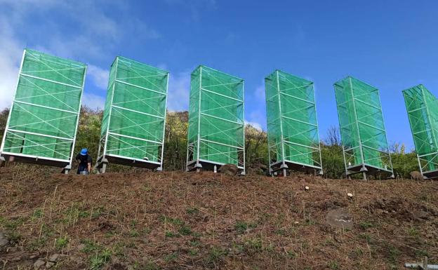 El dispositivo patentado por Nieblagua es tridimensional y de grandes dimensiones.