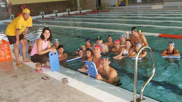 Éxito de la estimulación física acuática en el Aula Universitaria de Verano de Agaete