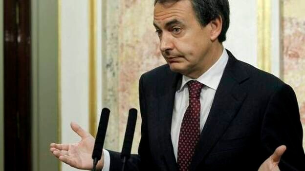 Zapatero garantiza la normalidad en los aeropuertos tras el acuerdo entre AENA y sindicatos