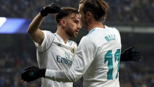El Real Madrid juega con fuego y el Málaga cae con el Numancia