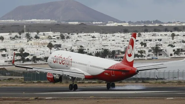 Canarias convoca veinte nuevas rutas aéreas