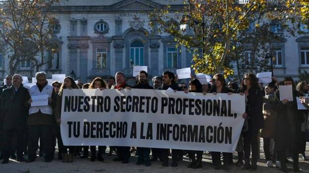 Más de cien periodistas se concentran en Madrid por el secreto profesional