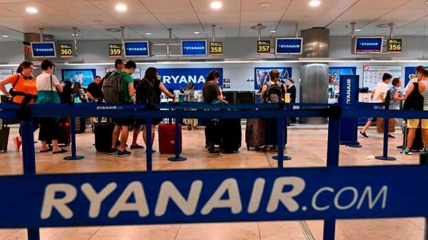 Ryanair no cambiará su política de equipajes | Canarias7