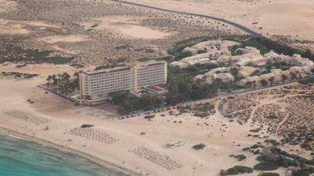 El futuro del hotel Oliva Beach se enroca