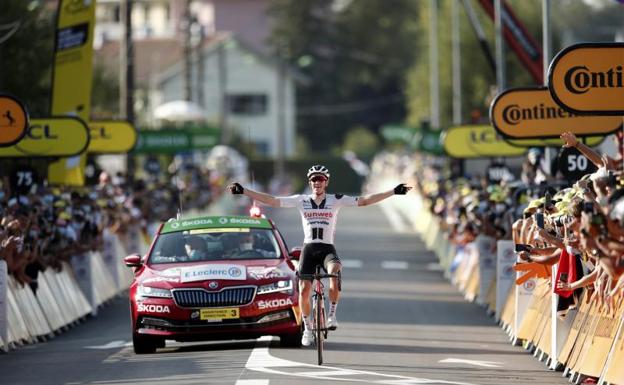 Kragh Andersen celebra su victoria en la 19ª etapa del Tour. /Reuters