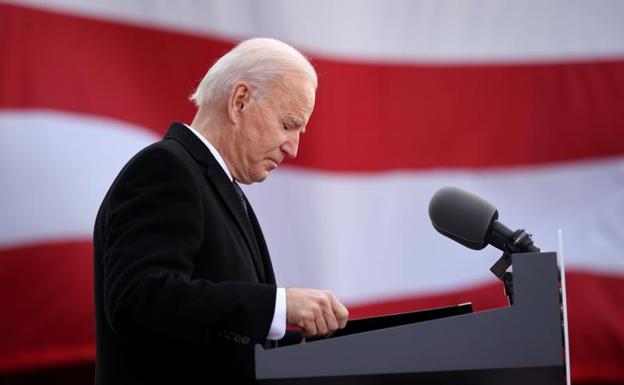 Joe Biden, en su despedida como senador por Delaware horas antes de asumir la presidencia. /AFP