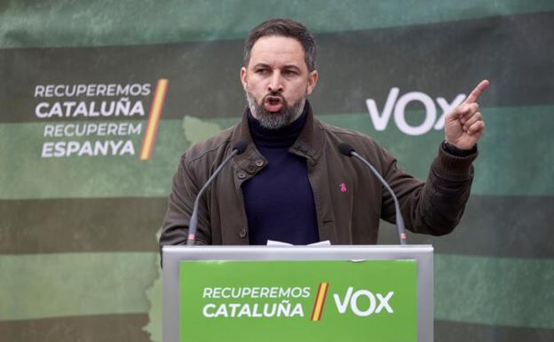 El líder de Vox, Santiago Abascal, durante el acto electoral celebrado en Girona.