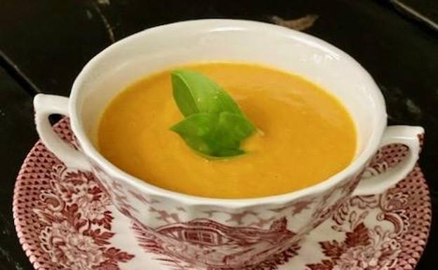 La receta de la semana: Sopa de tomate ahumada