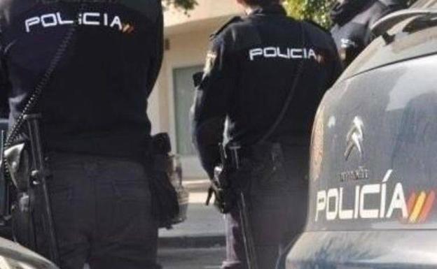 'Okupa' una casa en Tenerife y amenaza con un cuchillo a sus moradores