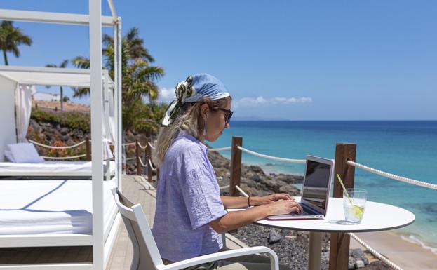 Los 'remote workers' residen y trabajan desde Canarias para empresas en cualquier parte del mundo. / C7