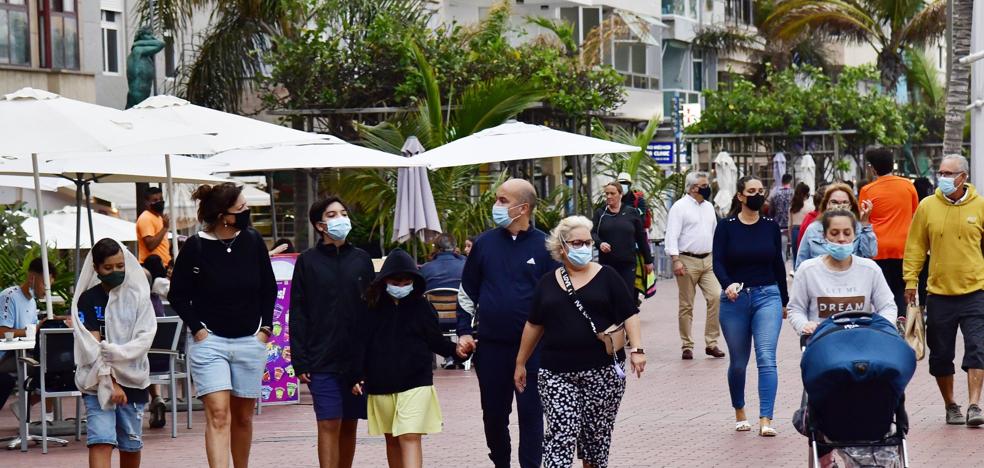 El virus se desboca con 513 nuevos contagios: Gran Canaria sube al nivel 2 y toque de queda en Tenerife - Vimarsana News