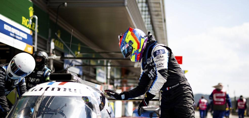 Matthieu Vaxivière, piloto de Alpine Elf, explica cómo se diseña un casco para el circuito - Vimarsana News