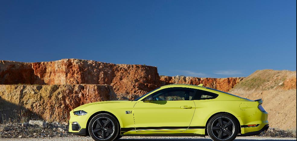 Al volante del Ford Mustang Mach 1, posiblemente el último de su especie - Vimarsana News