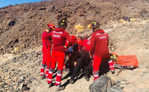 Rescatados 29 senderistas que se desorientaron en Las Cañadas del Teide