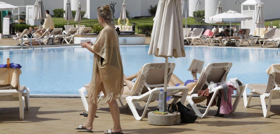 El sector turístico aplaude la decisión de Alemania de rebajar el riesgo de viajar a las islas al reforzar el invierno - Vimarsana News