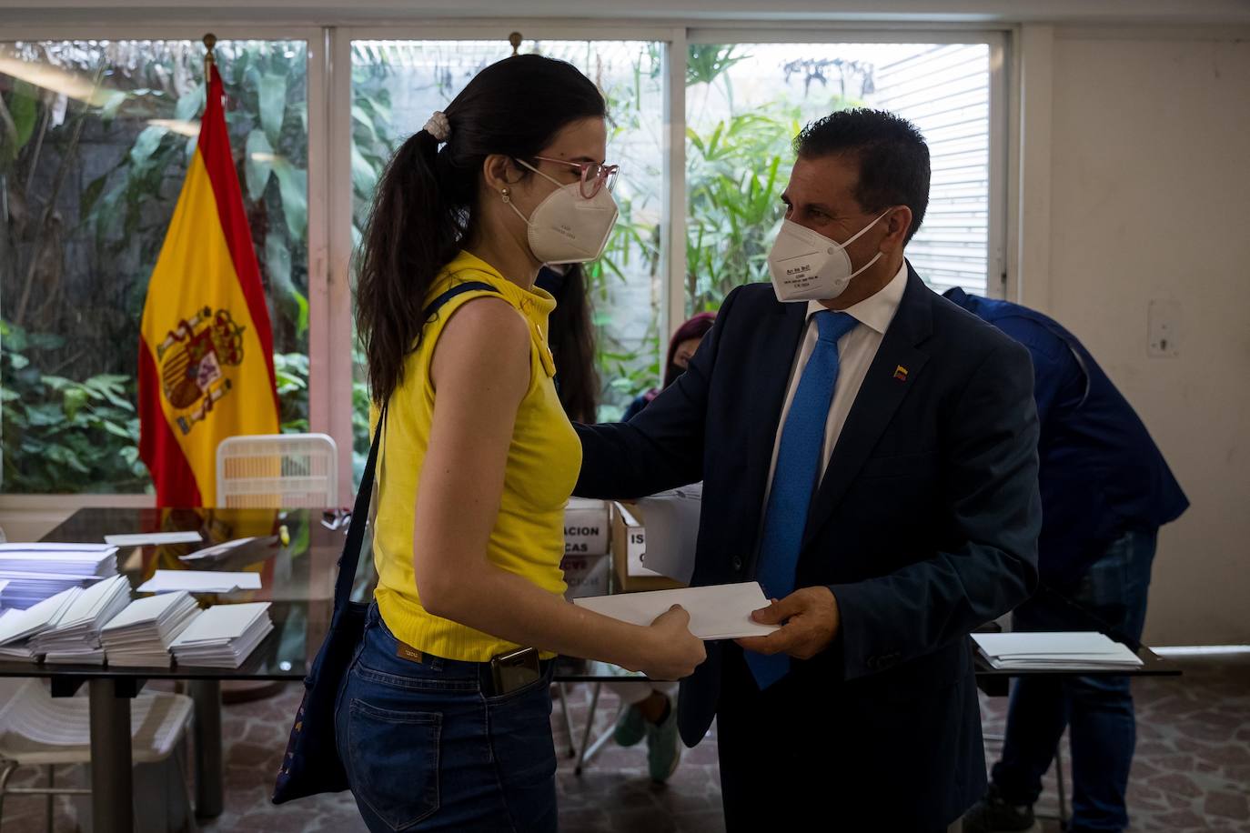 El Gobierno de Canarias subirá las ayudas para sus emigrantes en 2022