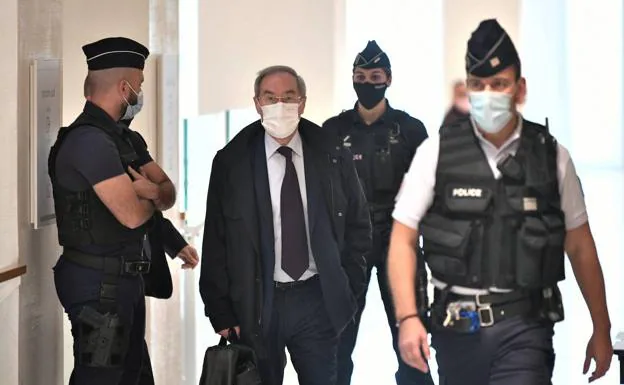 Claude Guéant, exsecretario general del Palacio del Elíseo, a su llegada al juicio./AFP