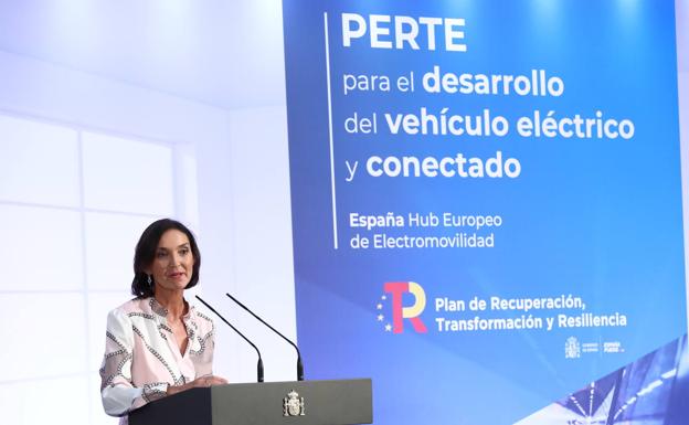 La ministra de Industria, Reyes Maroto, en la presentación del PERTE del vehículo eléctrico. /r. c.