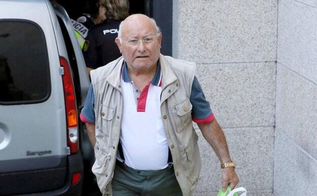 Manuel Charlín, sale en libertad con cargos en 2018 tras su detención por pretender introducir un cargamento de coca en Galicia, interceptado en las Azores.