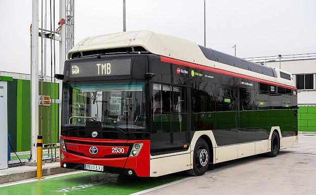Así es el primer autobús de hidrógeno que funciona en Barcelona