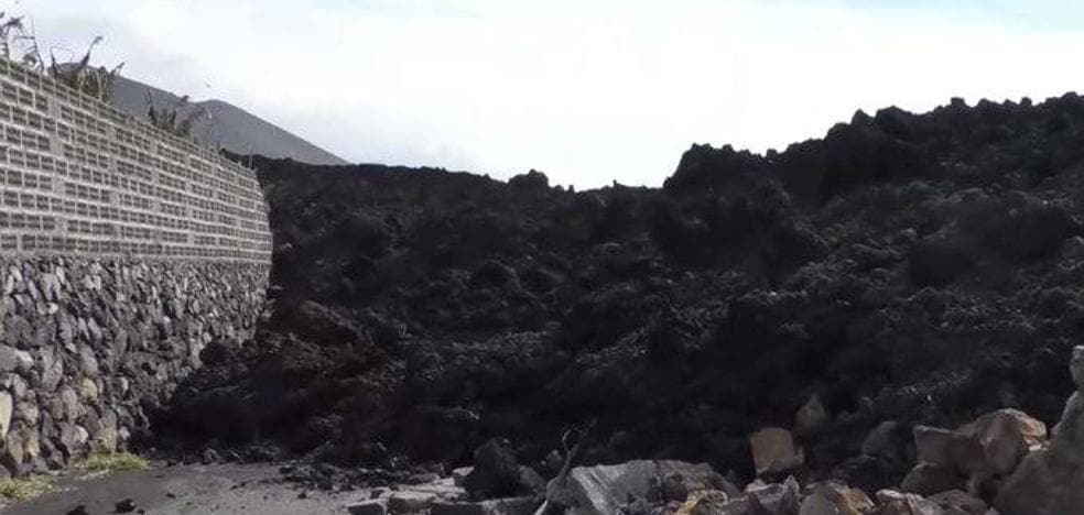 Comienzan los trabajos en Tazacorte para acceder a zonas aisladas por la lava