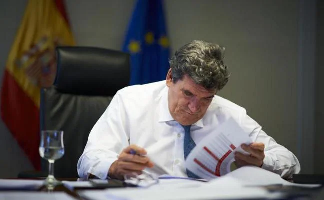 El ministro de Seguridad Social, José Luis Escrivá./JOSÉ RAMÓN LADRA