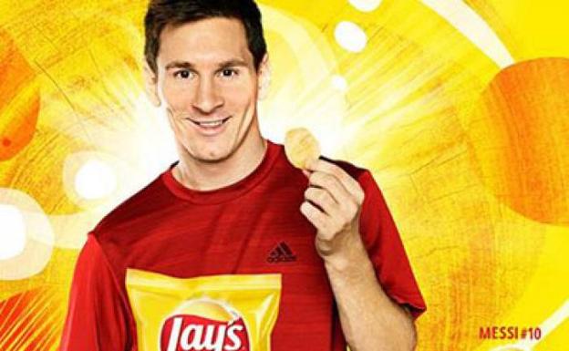 Messi fue imagen de las patatas fritas Lays. 