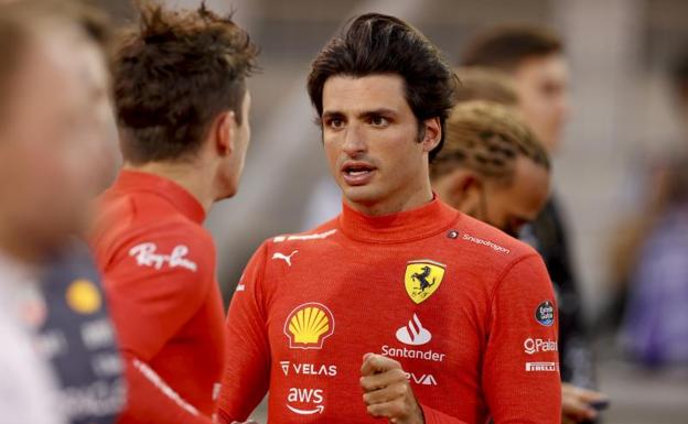 Carlos Sainz se gana la renovación y el respeto en Ferrari