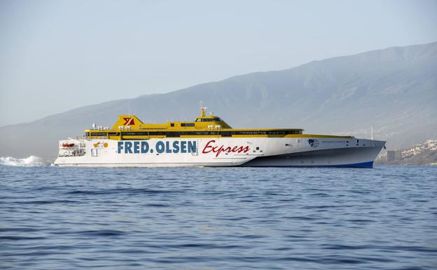 Imagen de un ferry de Fred Olsen Express durante una travesía. /fred olsen