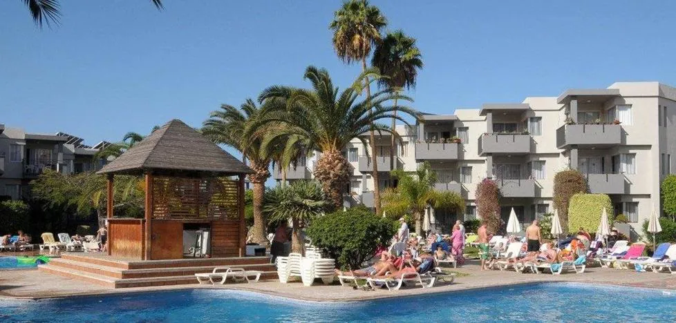 Overnight stays in apartments skyrocket in the Canary Islands