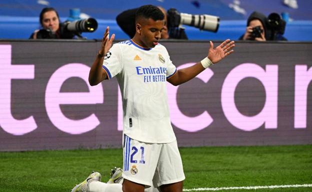 Rodrygo Goes celebrates one of his two goals against Manchester City. 