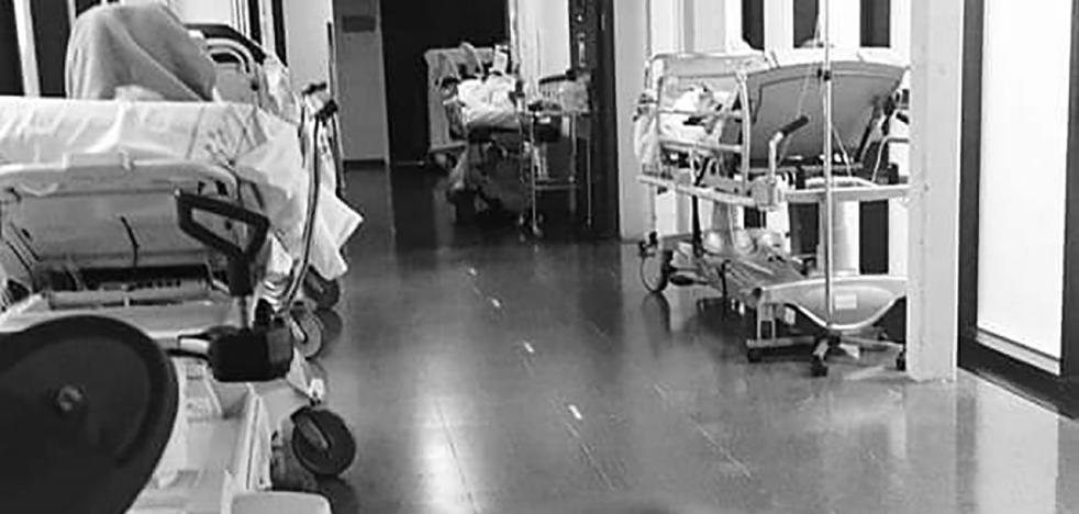 Patients in the corridors become chronic in the Insular hospital