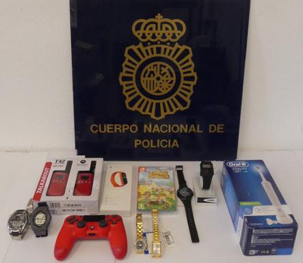 Aparatos electrónicos, cartera y droga, entre los objetos robados este mes en La Palma