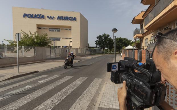 Local Police Station of La Alberca, Murcia, where the author of the outrage turned himself in.