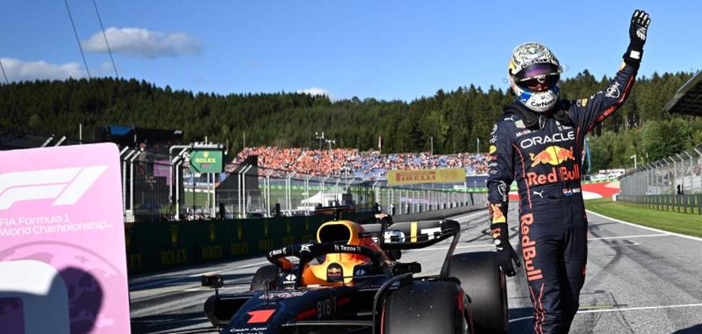 Verstappen sticks out his chest before 'his' public
