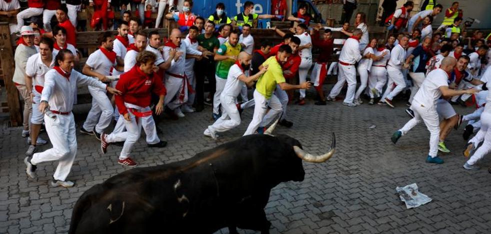 TV signal |  Fourth running of the bulls of the Sanfermines, live