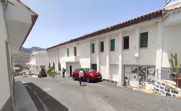 Imagen de la antigua escuela unitaria de Lomo de Los Santos, en desuso desde hace dos años