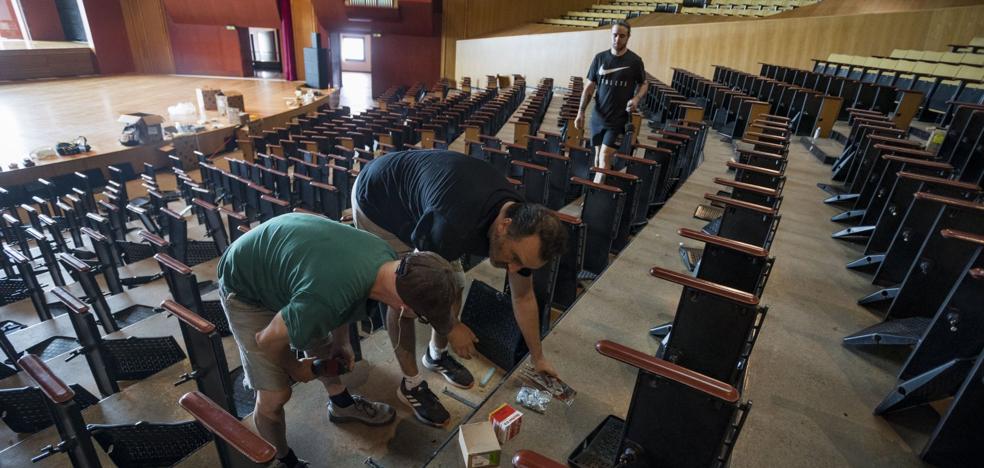 An Auditorium with new sustainable seats