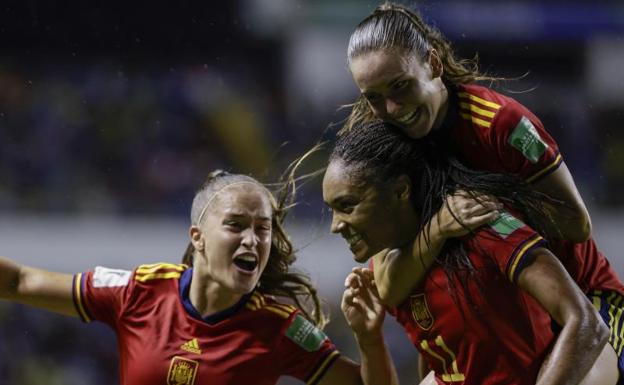 Salma Paralluelo celebrates her goal today, in the U-20 Women's World Cup final between Spain and Japan.
