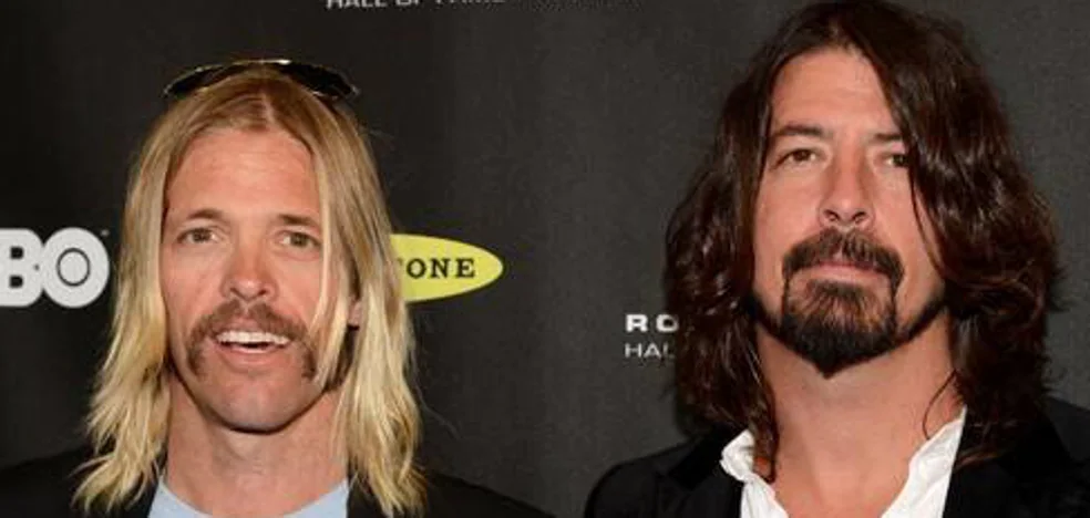 Dave Grohl Mourns Over Taylor Hawkins On Foo Fighters Return