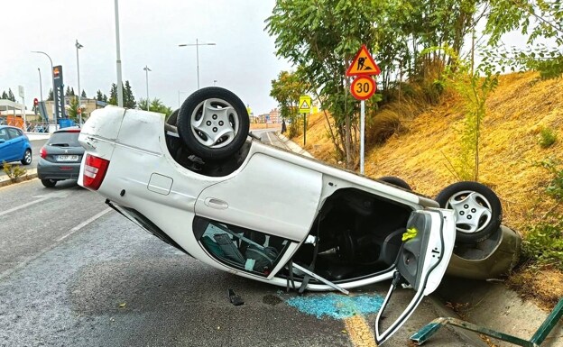 Spectacular traffic accident in Granada on August 31. 