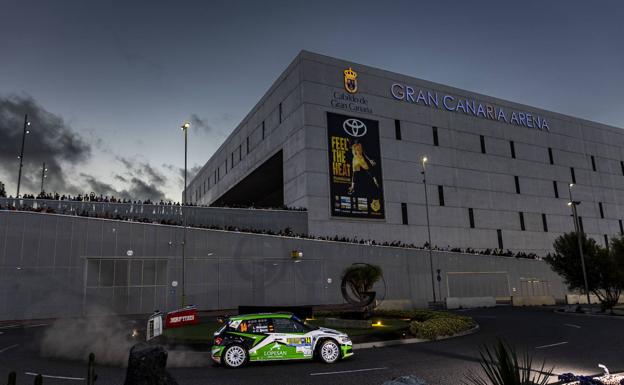 Rally Islas Canarias en la salida del Gran Canaria Arena 2021./ C7
