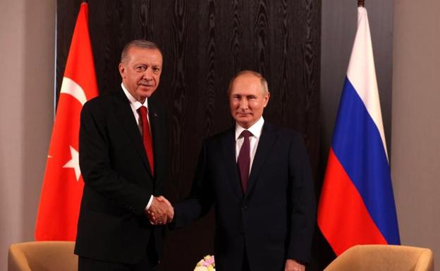 El presidente turco, Recep Tayyip Erdogan, se reunió con su homólogo ruso, Vladímir Putin, la pasada semana en la cumbre de Shanghái. 