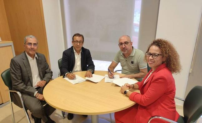 Cajasiete y la Asociación Insular Empresarial de La Gomera renuevan el convenio de colaboración
