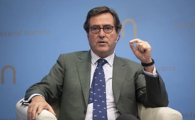 El presidente de la CEOE, Antonio Garamendi. /efe / villar lópez